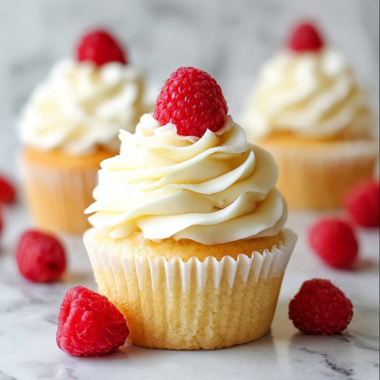 Moist Vanilla Cupcakes that Stay Fresh for 4 Days Recipe