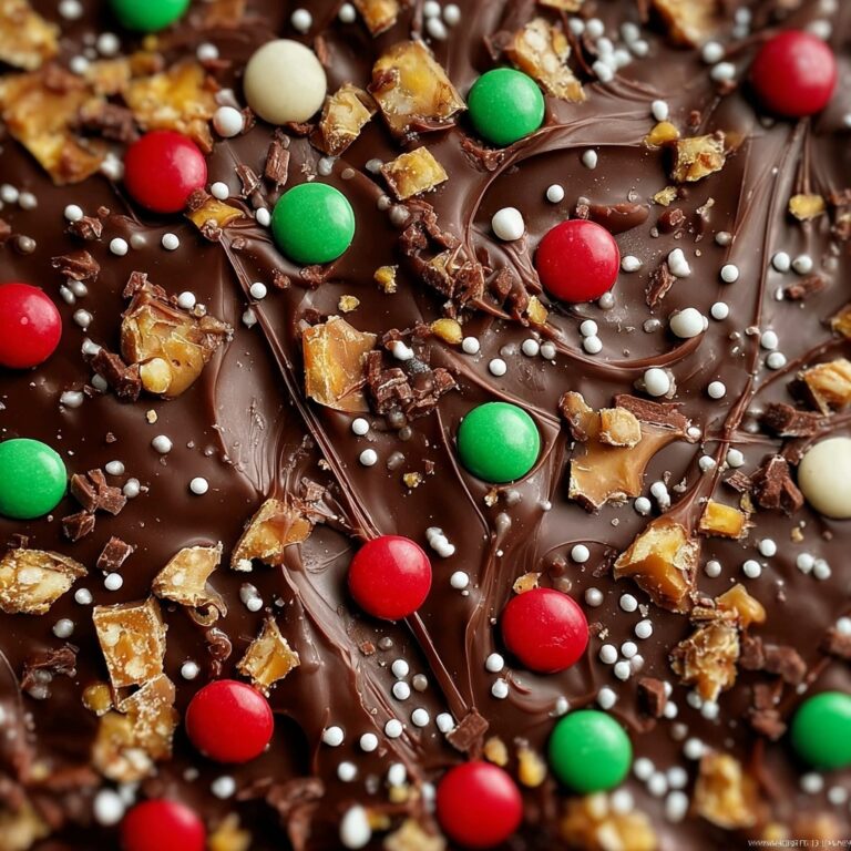 Irresistibly Festive Christmas Bark That’s Sweet and Crunchy Recipe