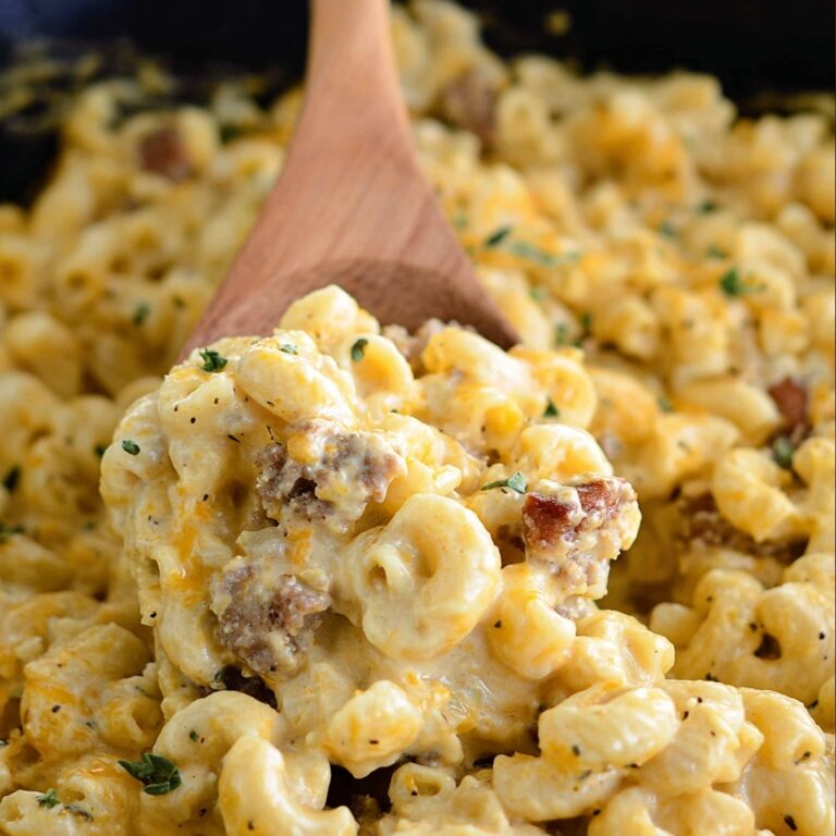 Creamy Baked Butternut Squash Mac and Cheese with Bacon Recipe